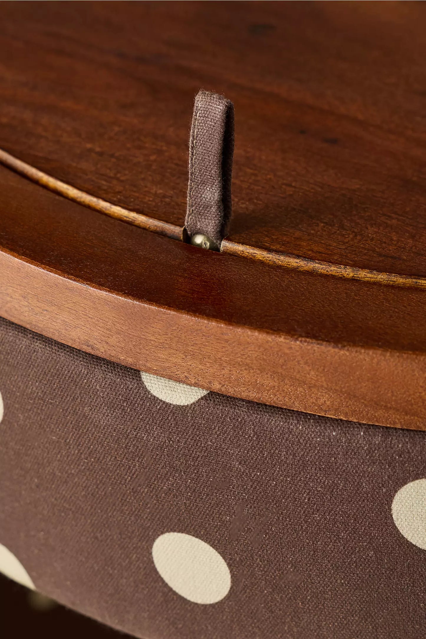 Voska™ Vanity &  Stool Set